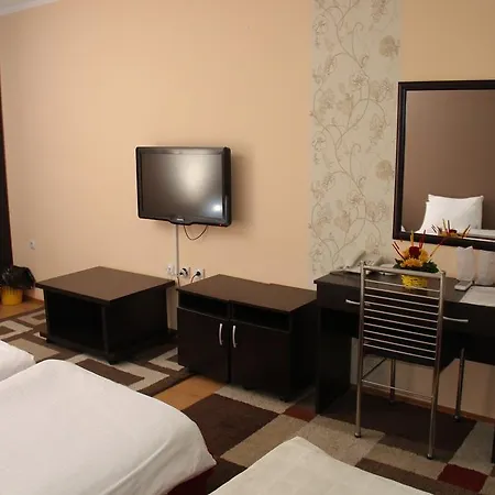 Garni Rile Men Hotel 2*